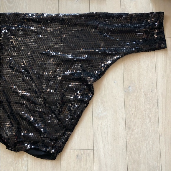 NWT DG2 by Diane Gilman Silk Sequin Shrug in Black Size L - Picture 9 of 9